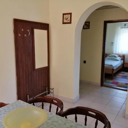 Kaman Nyaralo Apartament *