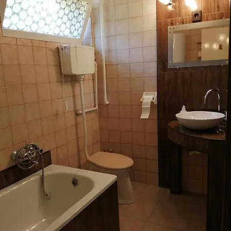 Kaman Nyaralo Badacsonytomaj