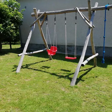 Kaman Nyaralo * Badacsonytomaj